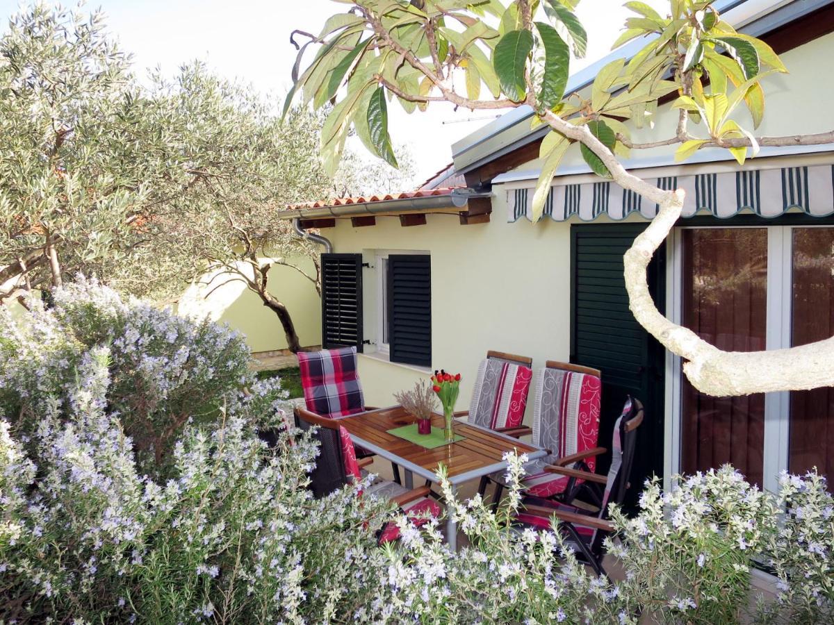 Holiday Home Camp Marko - Roz338 By Interhome Zečevo Exterior foto